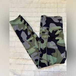 ZYIA Camo leggings